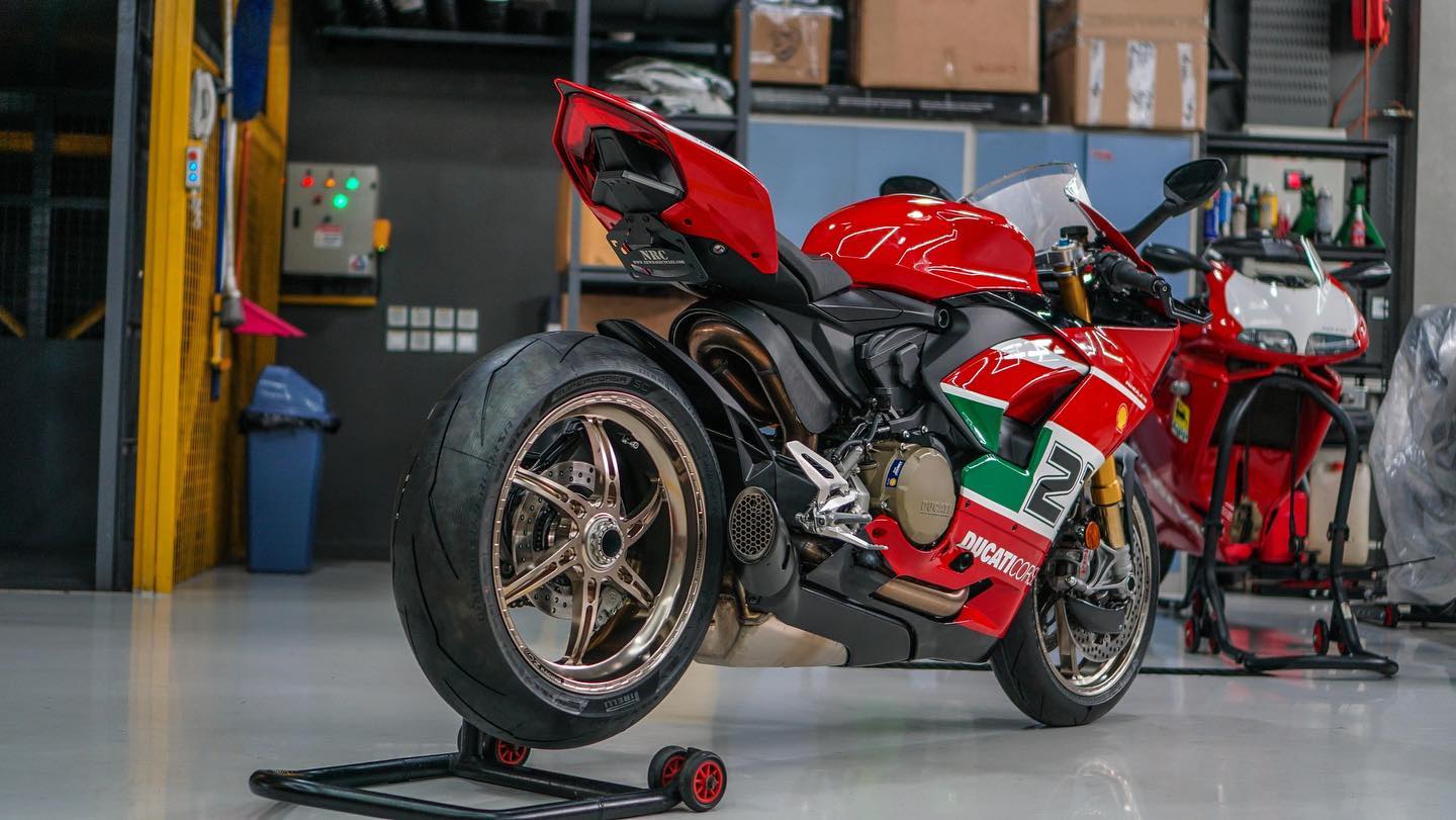 New rage cycles Ducati Panigale V2 Tail Tidy Fender Eliminator